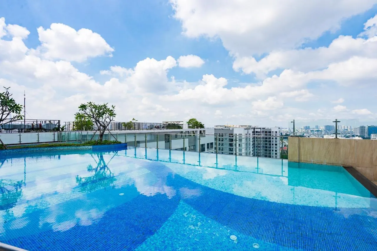 Tan Son Nhat Airport Sweet 2 Bedroom 1 Wc Apartment-Free Gym , Sky Pool ,Bbq ,Garden Ho Chi Minh City Apartment
