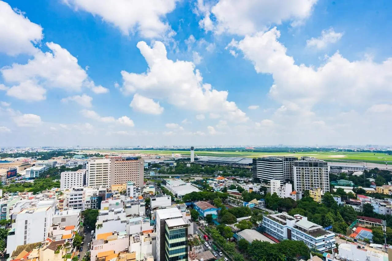 Tan Son Nhat Airport Sweet 2 Bedroom 1 Wc Apartment-Free Gym , Sky Pool ,Bbq ,Garden Ho Chi Minh City