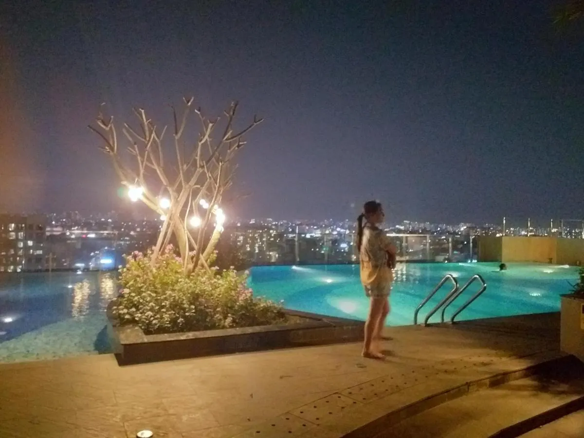 Tan Son Nhat Airport Sweet 2 Bedroom 1 Wc Apartment-Free Gym , Sky Pool ,Bbq ,Garden Ho Chi Minh City