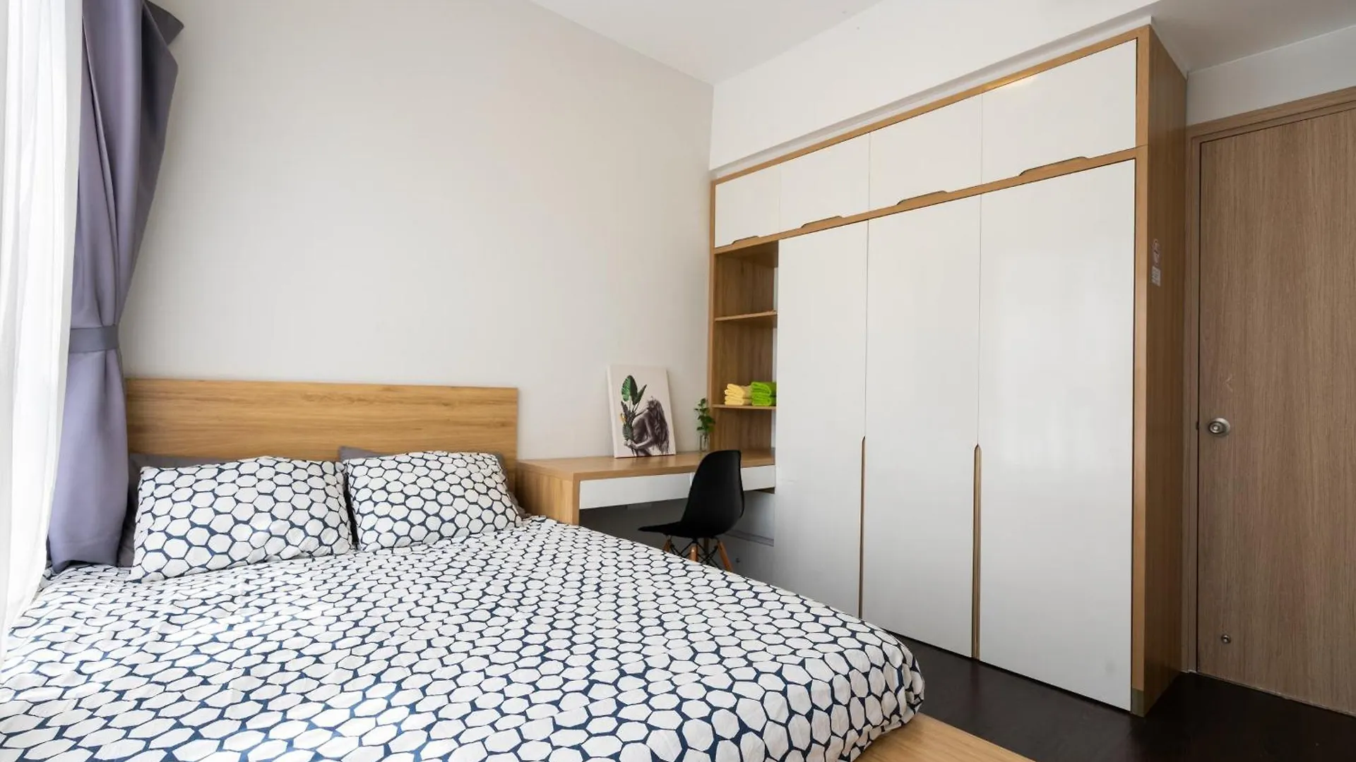 Tan Son Nhat Airport Sweet 2 Bedroom 1 Wc Apartment-Free Gym , Sky Pool ,Bbq ,Garden Ho Chi Minh City Apartment
