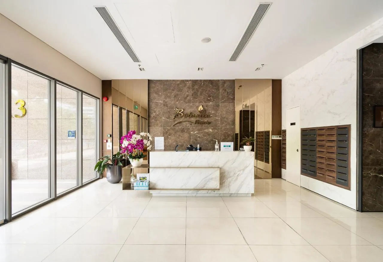 Tan Son Nhat Airport Sweet 2 Bedroom 1 Wc Apartment-Free Gym , Sky Pool ,Bbq ,Garden Ho Chi Minh City Apartment