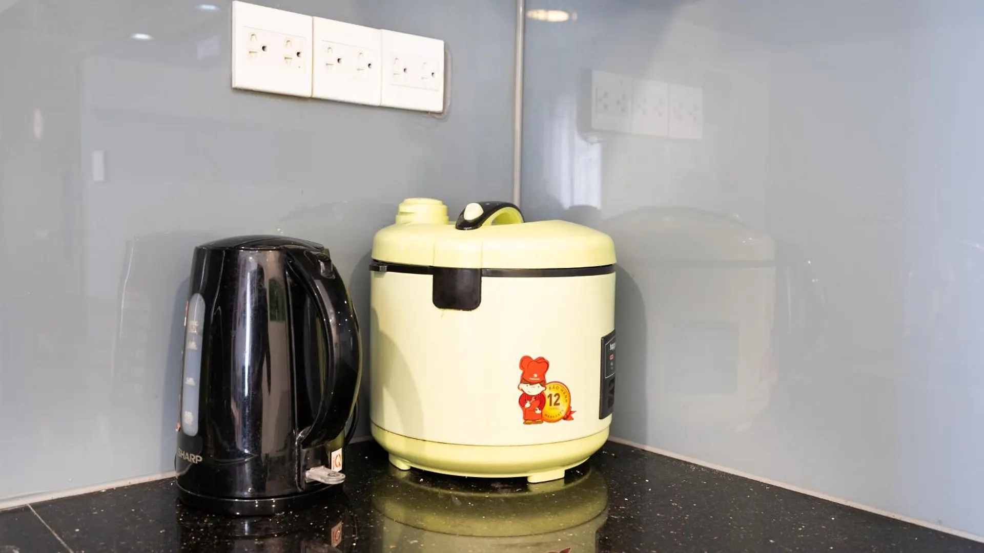 Apartment Tan Son Nhat Airport Sweet 2 Bedroom 1 Wc Apartment-Free Gym , Sky Pool ,Bbq ,Garden Ho Chi Minh City Vietnam
