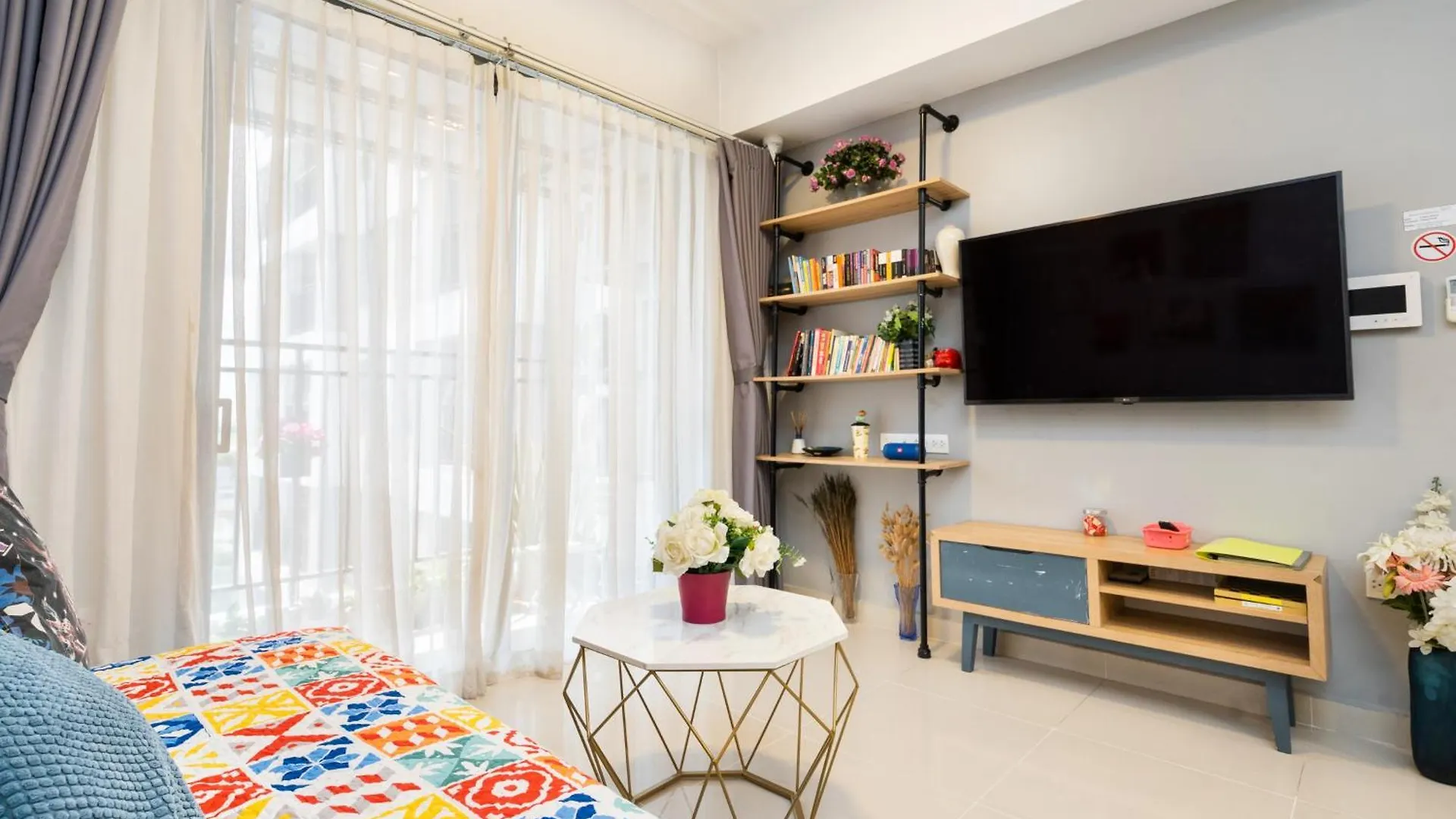 Tan Son Nhat Airport Sweet 2 Bedroom 1 Wc Apartment-Free Gym , Sky Pool ,Bbq ,Garden Ho Chi Minh City 0*,